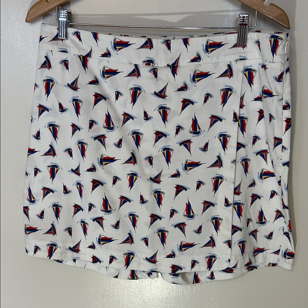Talbots White Skort with Colorful Sailboat Print